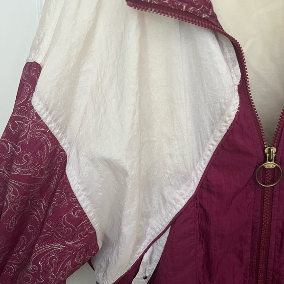 Burgundy & White 90s Windbreaker M Vintage - Picture 3 of 5